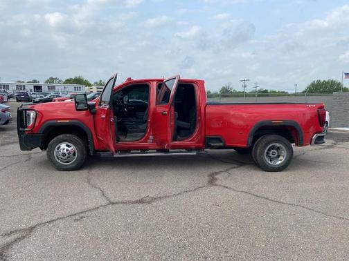 2023 GMC Sierra 3500 SLT