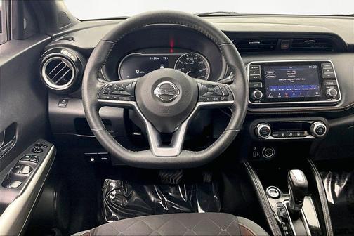 2019 Nissan Kicks SR