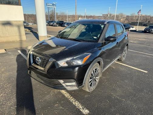 2019 Nissan Kicks SR