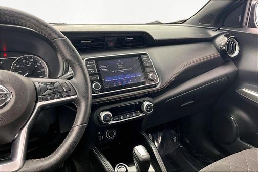 2019 Nissan Kicks SR