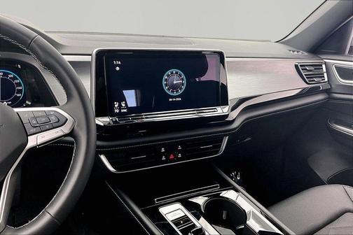 2025 Volkswagen Atlas Cross Sport 2.0T SE w/Technology