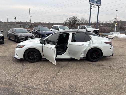 2021 Toyota Camry TRD V6