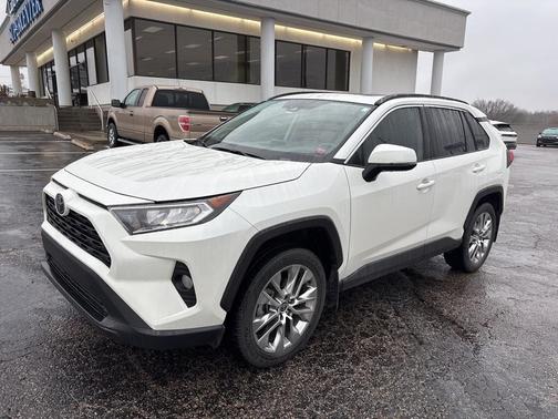 2021 Toyota RAV4 XLE Premium