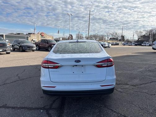 2020 Ford Fusion SE