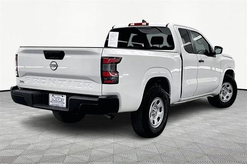 2022 Nissan Frontier S