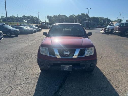 Red Brawn 2006 Nissan Frontier XE King Cab