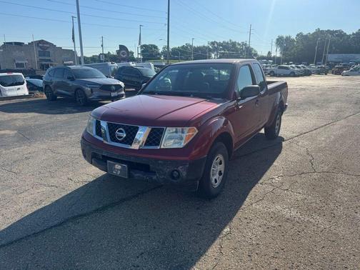 Red Brawn 2006 Nissan Frontier XE King Cab