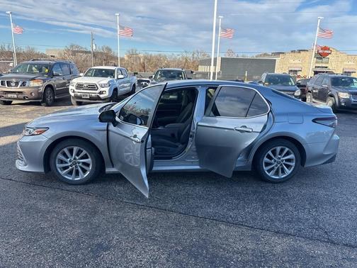 2021 Toyota Camry LE