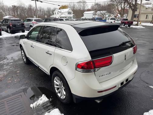 2013 Lincoln MKX Base