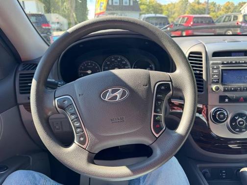 2012 Hyundai SANTA FE GLS