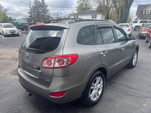 Mineral Gray 2011 Hyundai SANTA FE SE