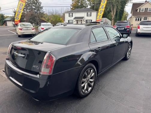 2014 Chrysler 300 S