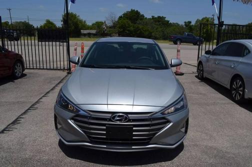 2020 Hyundai ELANTRA SE