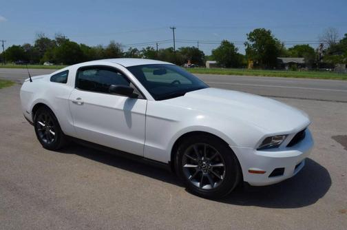 2011 Ford Mustang V6 Premium