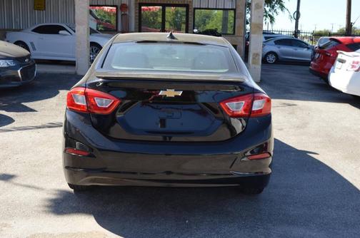 2018 Chevrolet Cruze LS