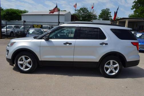 2019 Ford Explorer Base