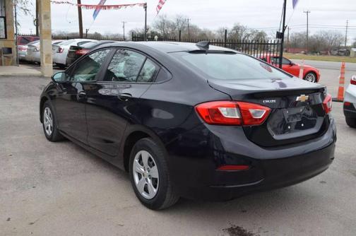 2018 Chevrolet Cruze LS