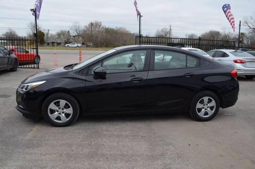 2018 Chevrolet Cruze LS