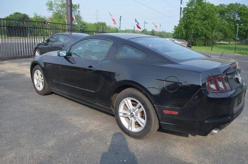 Black 2014 Ford Mustang V6
