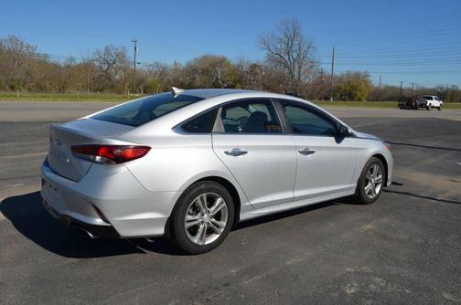 2018 Hyundai SONATA SEL