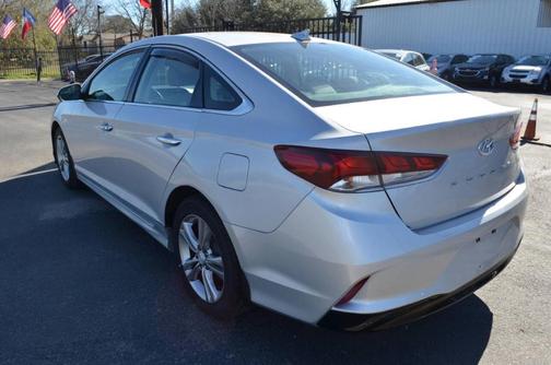 2018 Hyundai SONATA SEL