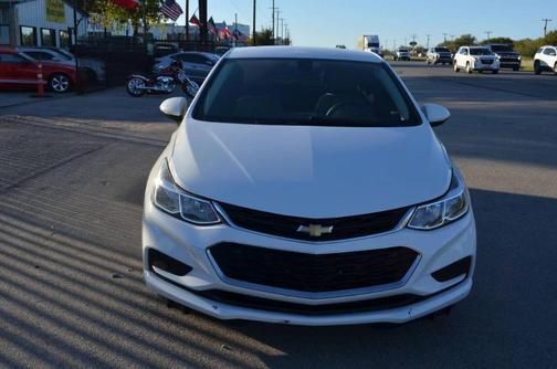 2018 Chevrolet Cruze LS