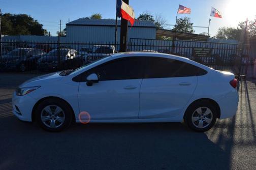 2018 Chevrolet Cruze LS