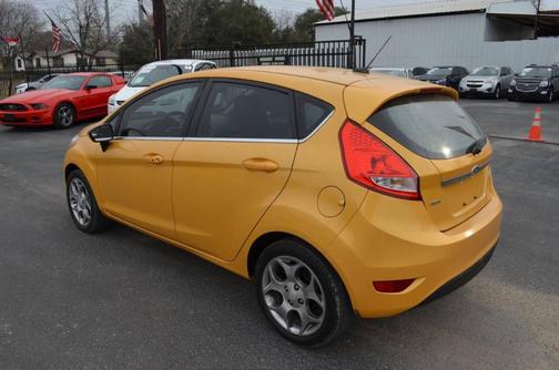 2011 Ford Fiesta SES