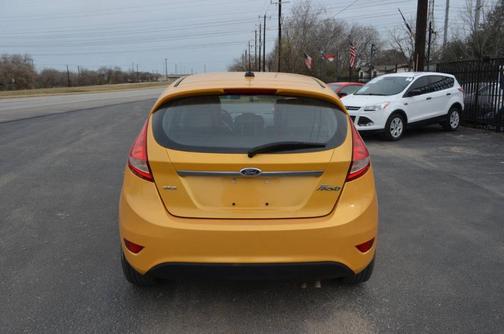 2011 Ford Fiesta SES