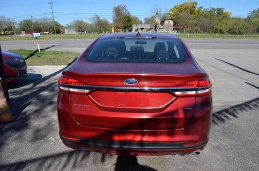 2017 Ford Fusion SE