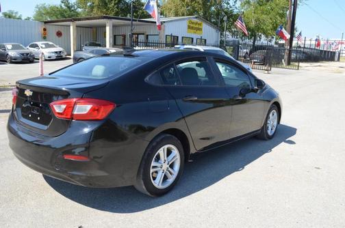 2018 Chevrolet Cruze LS