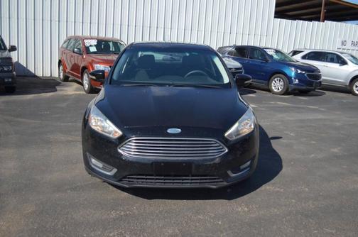 Black 2017 Ford Focus SE