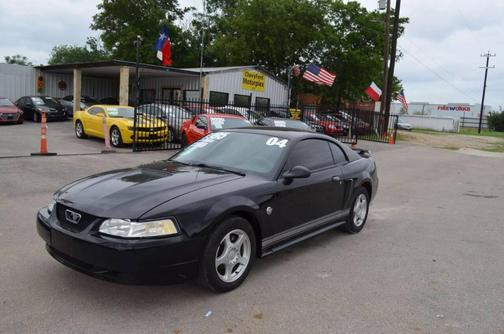 2004 Ford Mustang