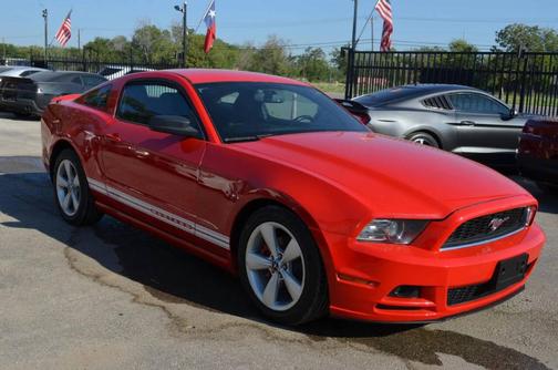2013 Ford Mustang V6