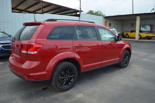 Red 2019 Dodge Journey SE