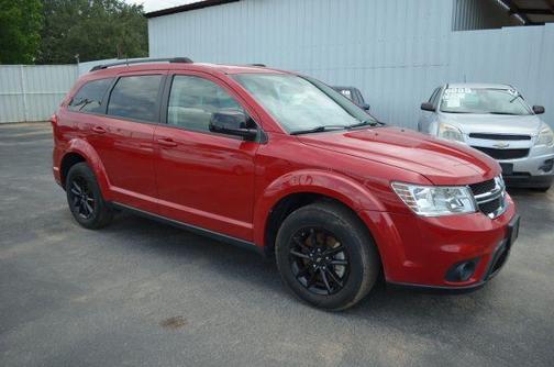 Red 2019 Dodge Journey SE