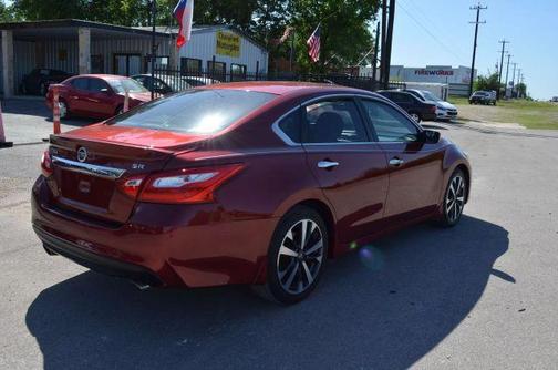 2016 Nissan Altima 2.5 SR