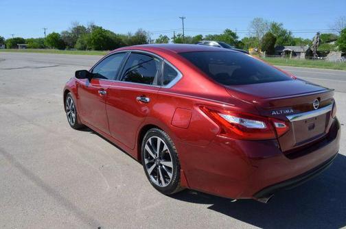 2016 Nissan Altima 2.5 SR