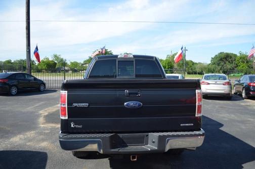 Black 2013 Ford F-150 Lariat