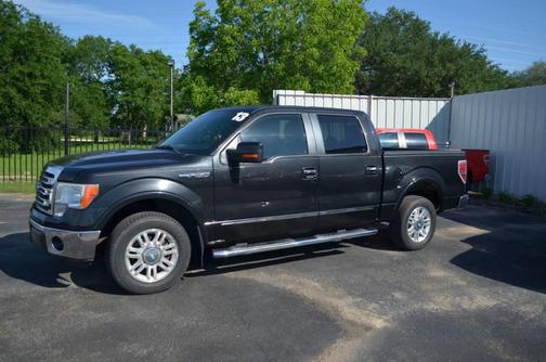 Black 2013 Ford F-150 Lariat