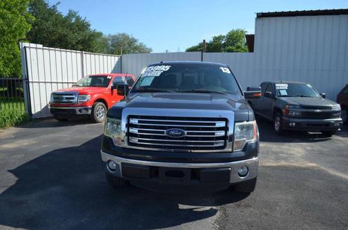 Black 2013 Ford F-150 Lariat