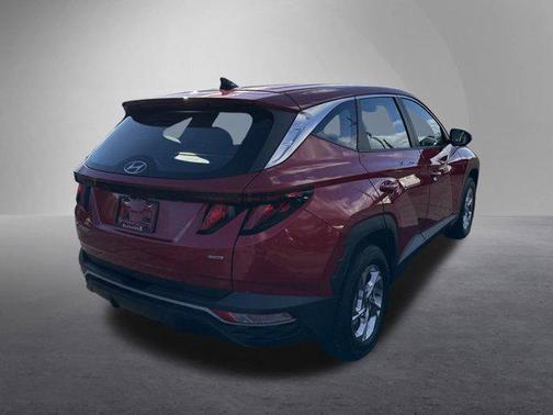 2022 Hyundai TUCSON SE