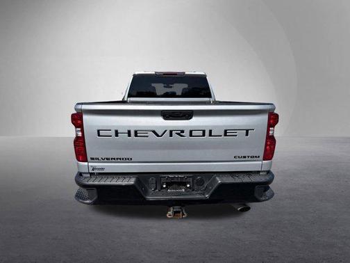 2022 Chevrolet Silverado 2500 Custom