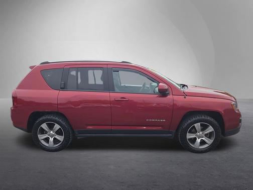 Granite Crystal Metallic Clearcoat 2017 Jeep Compass High Altitude