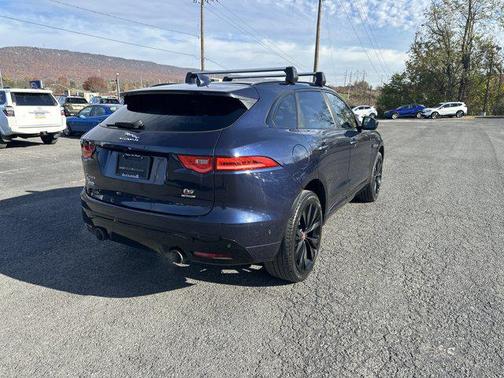 2017 Jaguar F-PACE S