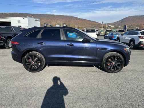 2017 Jaguar F-PACE S