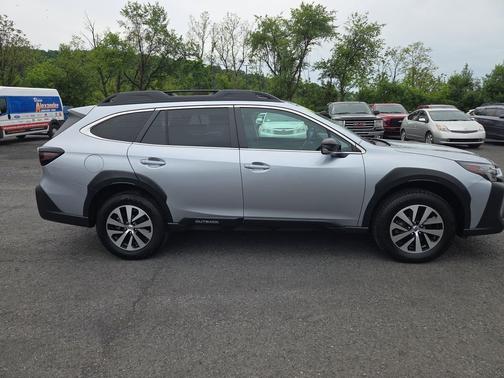 Ice Silver Metallic 2024 Subaru Outback Premium