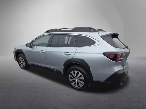 Ice Silver Metallic 2024 Subaru Outback Premium