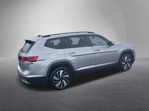 2024 Volkswagen Atlas 2.0T SE w/Technology 4MOTION