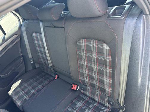 2018 Volkswagen Golf GTI 2.0T S 4-Door